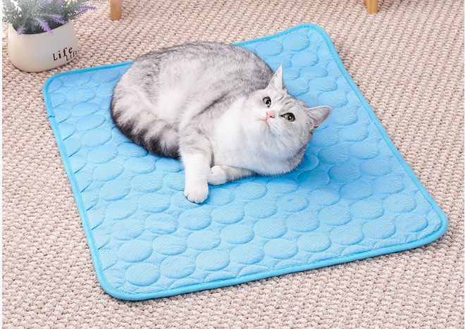 Cooling Gel Pet Mat – Summer Relief for Dogs and Cats